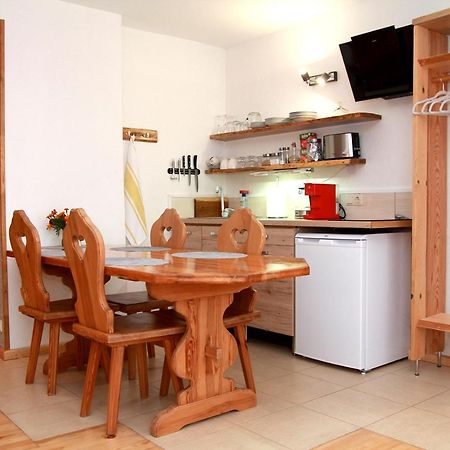Emilie'S Apartments Лиепая Экстерьер фото